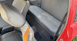 Kia s malo kilometara, garažirana, nereg.