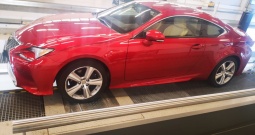 Prodaje se automobil marke Lexus rc 200, u izvrsnom stanju