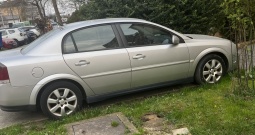 Prodaja osobnog automobila Opel Vectra