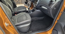 Renault Captur intense- top stanje - veliki servis