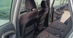 Toyota RAV4 2009g.2.0 benzin 116kw 3100000km