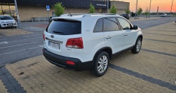 Kia sorento 2.2 crdi. 2011 godina. 4x4 pogon, prodajem