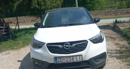 Opel Crossland 1. 2 turbo 59. 000tisuca. Km