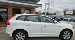 Volvo XC60 FWD D4 Momentum Aut 2017.