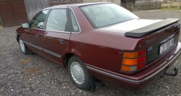 Oldtimer automobili Ford scorpio