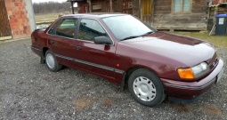 Oldtimer automobili Ford scorpio