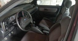 Oldtimer automobili Ford scorpio