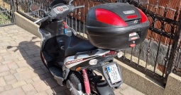 Prodajem rabljeno vozilo:gilera runner