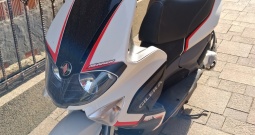 Prodajem rabljeno vozilo:gilera runner