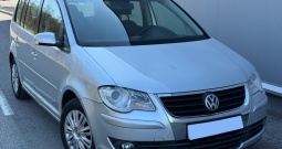 VW Touran 1.6i, 2009.g, dvozonska klima, ispis km, nije uvoz