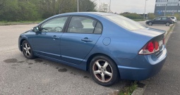 Honda Civic Sedan - 1.8 VTEC