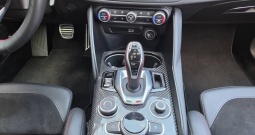 ALFA ROMEO GIULIA 2.0 turbo Estrema Q4