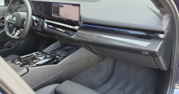 BMW SERIJA 5 520d M