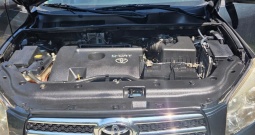 Na prodaju Toyota RAV4 2.2 D-4D 4WDX 130kW SUV Odličan Auto