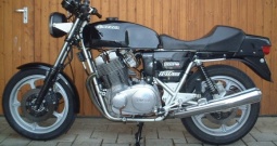 Legendarna Laverda Jota 1000 trostruka