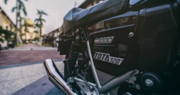 Legendarna Laverda Jota 1000 trostruka