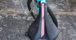 Prodajem dječji bicikl Cube Acid 260, 26"