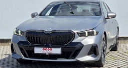 BMW SERIJA 5 520d xDrive M Sport