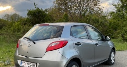Mazda 2 1.3 CE pro reg.01\2027