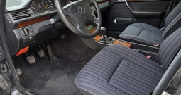 Mercedes W124 250D