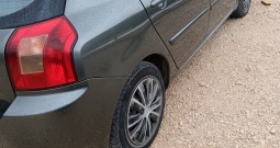 Toyota Corolla 2.0 D4D, 2004. reg do 4/2027.