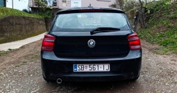 BMW 118d 2. 0 – automatik – registriran do 01/2027