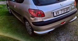 Prodajem Peugeot 206 1,4HDI