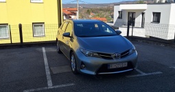 Toyota Auris 2.0 D-4D