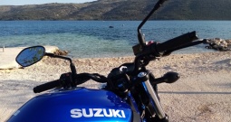 Suzuki SV650 (2025) 1.vl | Novo! 4 tkm | TOP STANJE | reg 04/2027 | 9g jamstva