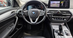 BMW SERIJA 5 520d xDrive