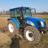 Traktor New Holand T5050 -100 KS