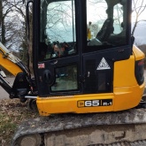 Jcb 65 r1
