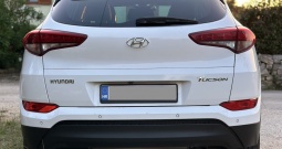 Hyundai Tucson 1.7 CRDi Xpossible (85 kW) – panoramski krov, reg. 7/2026