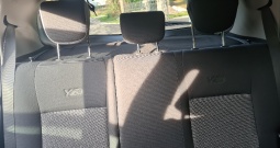 Prodajem Toyotu Yaris hibrid