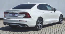 VOLVO S60 B4 R-DESIGN FWD AT
