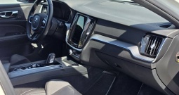 VOLVO S60 B4 R-DESIGN FWD AT