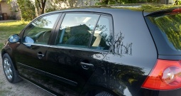 Vw golf 1.9 tdi. Nije uvoz. Ispis kilometara STP. Registriran do 16.4. 2027.