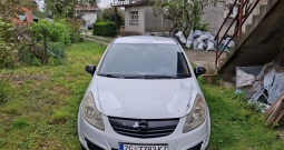 Opel Corsa registriran godinu dana 2008 1.3 cdti eco flex