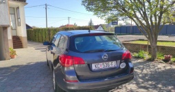 Opel Astra J Sports Tourer 1.7 CDti 2011 god.