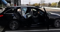 Mercedes-Benz C-klasa 220d AMG / 11.600 km / 4 g Garancija / 220 ks