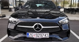 Mercedes-Benz C-klasa 220d AMG / 11.600 km / 4 g Garancija / 220 ks