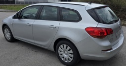 Opel astra J