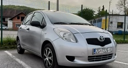 Toyota Yaris 1.3 VVT-i, registriran do 04/2027