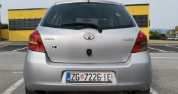 Toyota Yaris 1.3 VVT-i, registriran do 04/2027