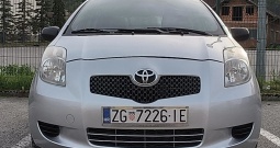 Toyota Yaris 1.3 VVT-i, registriran do 04/2027