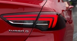 Opel insignia 1,6 CDTi edition servisna hr auto led kamera navigacija