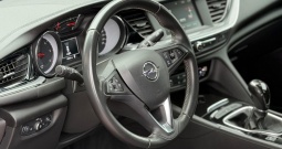 Opel insignia 1,6 CDTi edition servisna hr auto led kamera navigacija