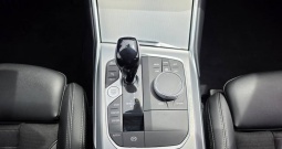 BMW SERIJA 3 320i