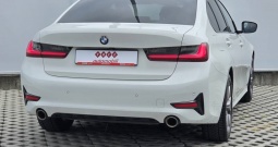 BMW SERIJA 3 320i