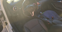 Mercedes Benz A180
